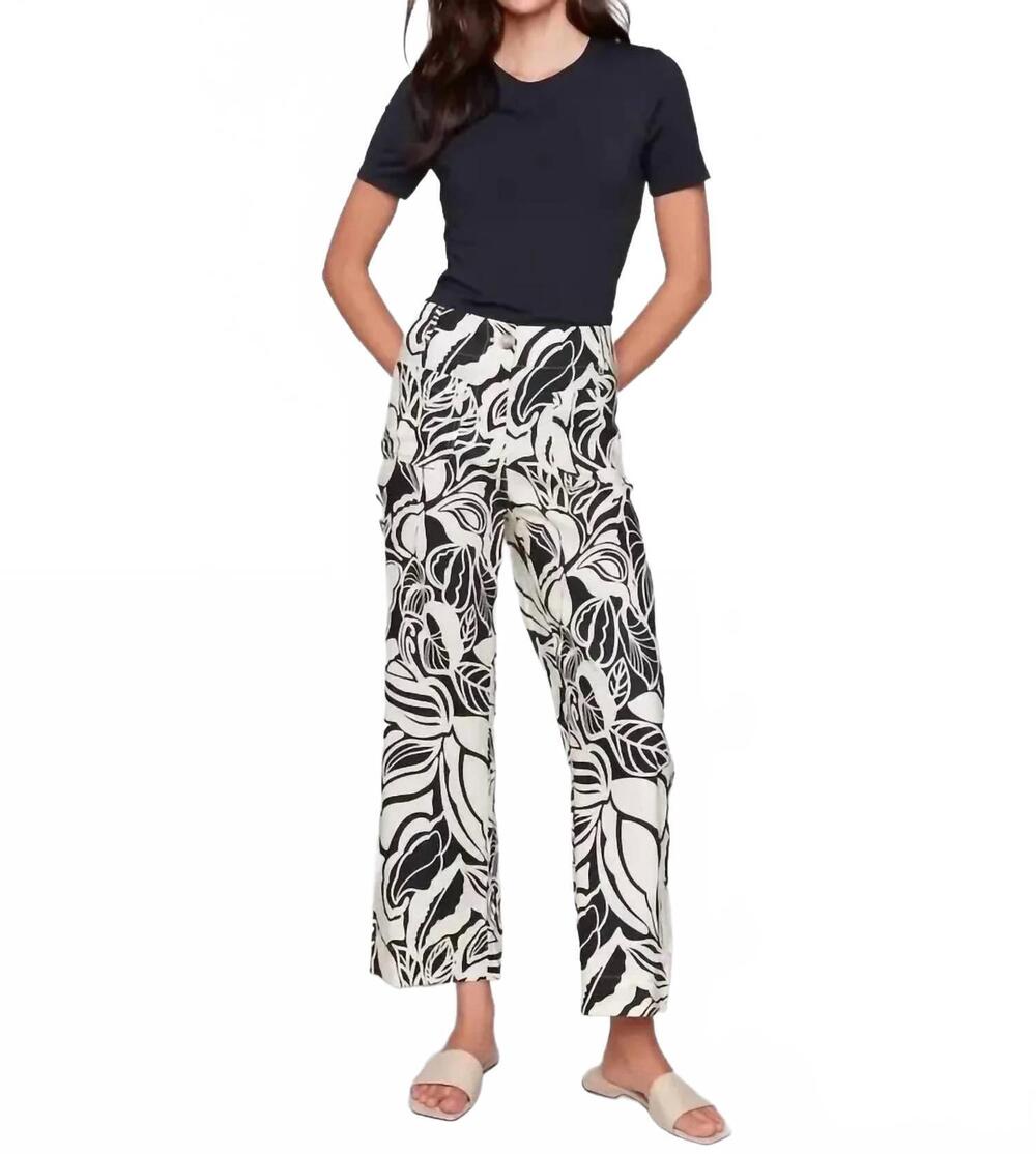NEW CHARLIE B women's screen printed cropped linen blend pants in botanical